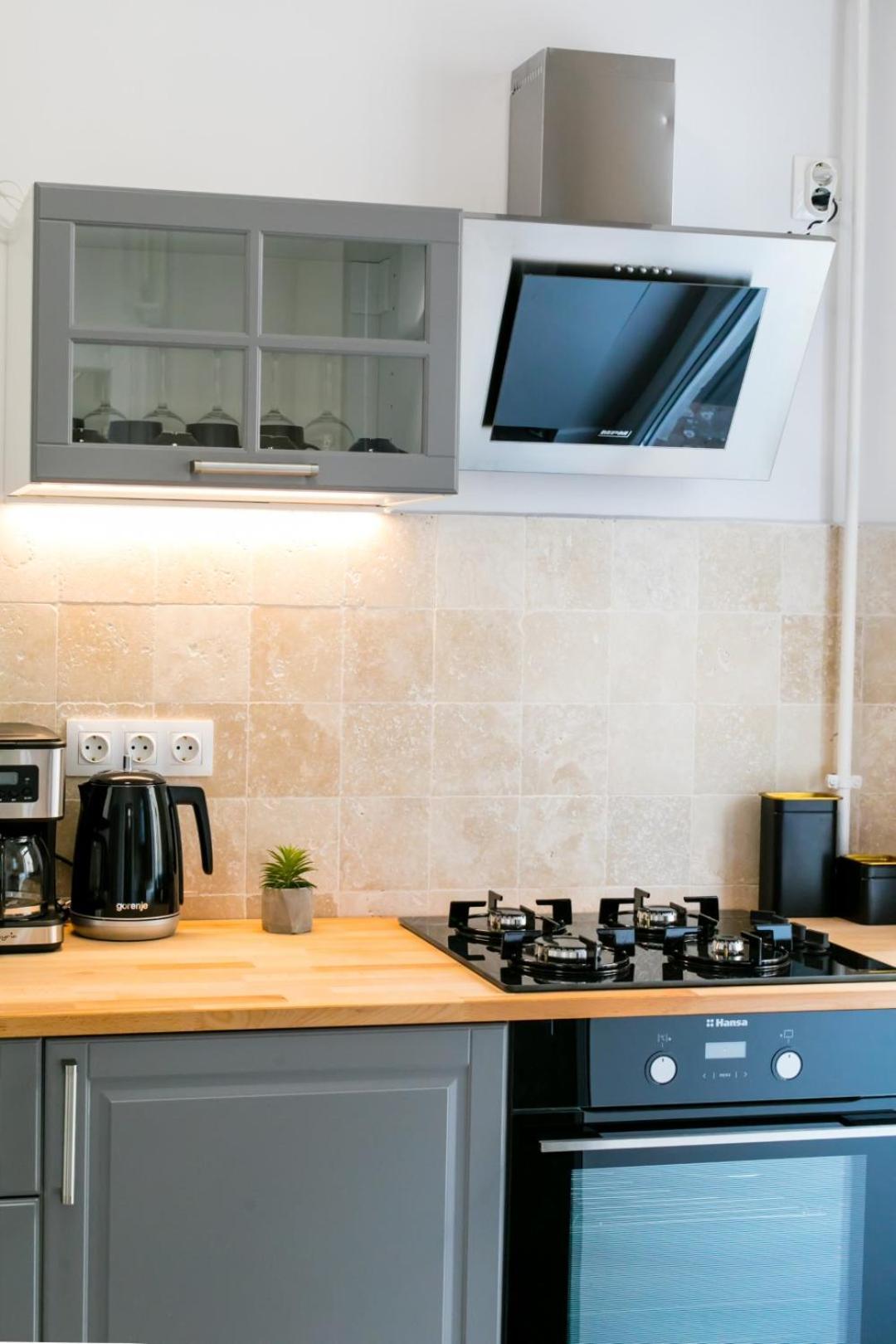 Heart Of The City - Cozy Apartments In Prime Location Букурещ Стая снимка