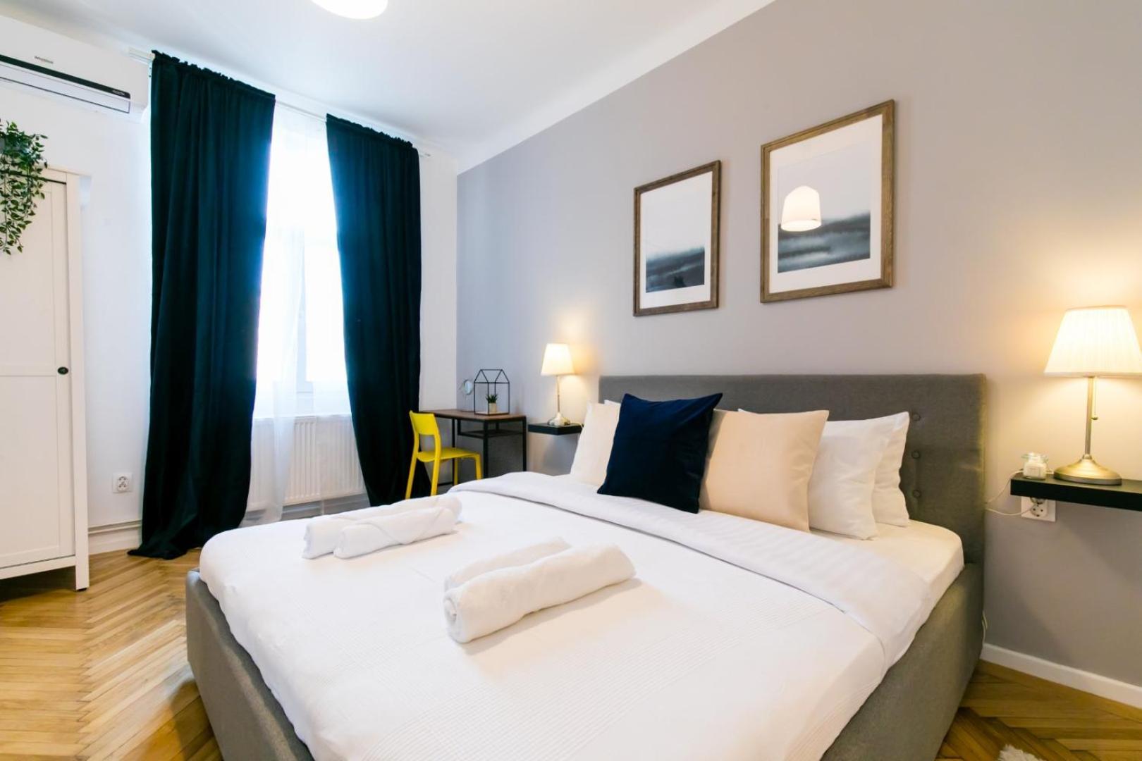 Heart Of The City - Cozy Apartments In Prime Location Букурещ Екстериор снимка
